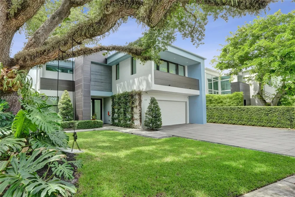 129 Victoria Park Rd Fort Lauderdale, FL 33301