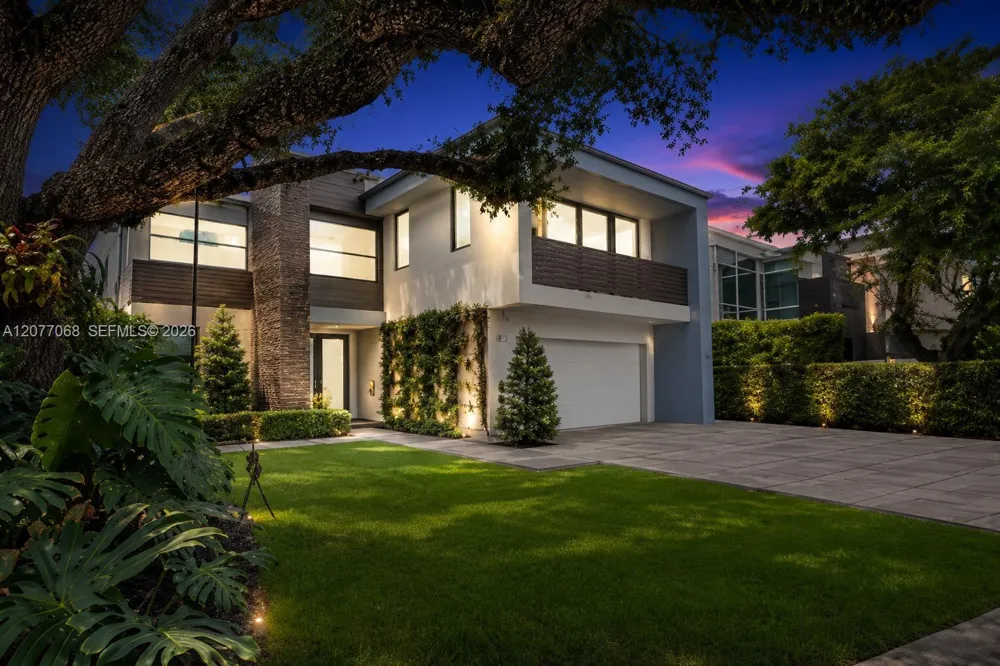 129 Victoria Park Rd Fort Lauderdale, FL 33301