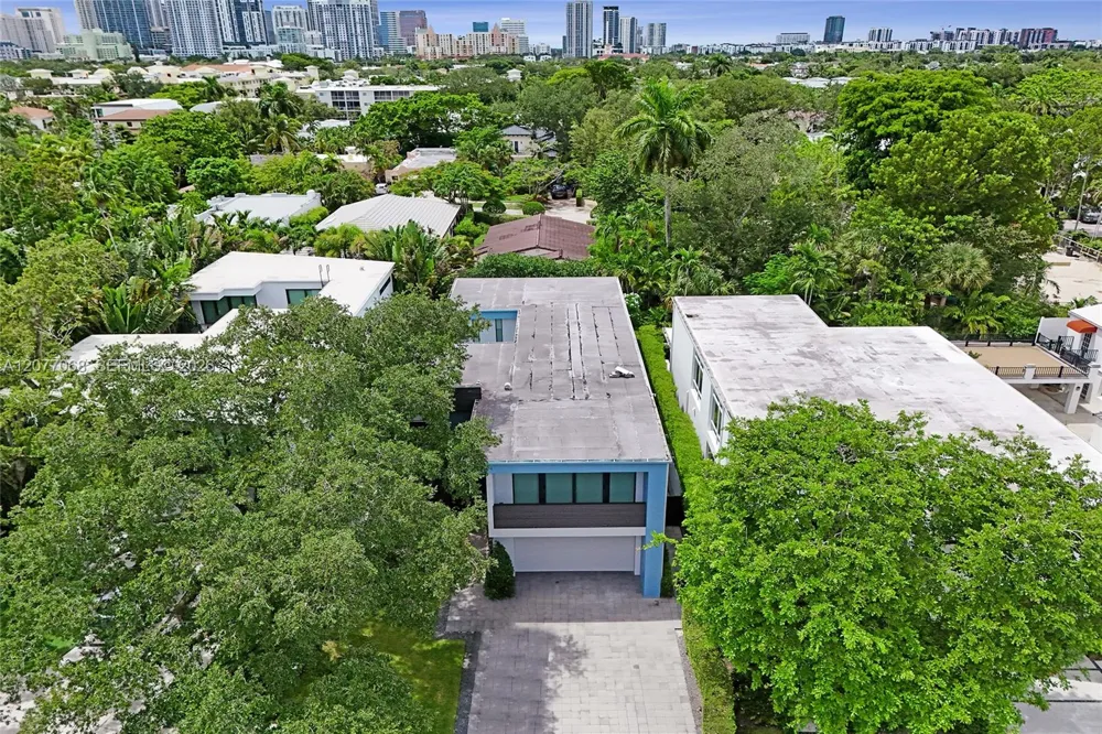 129 Victoria Park Rd Fort Lauderdale, FL 33301