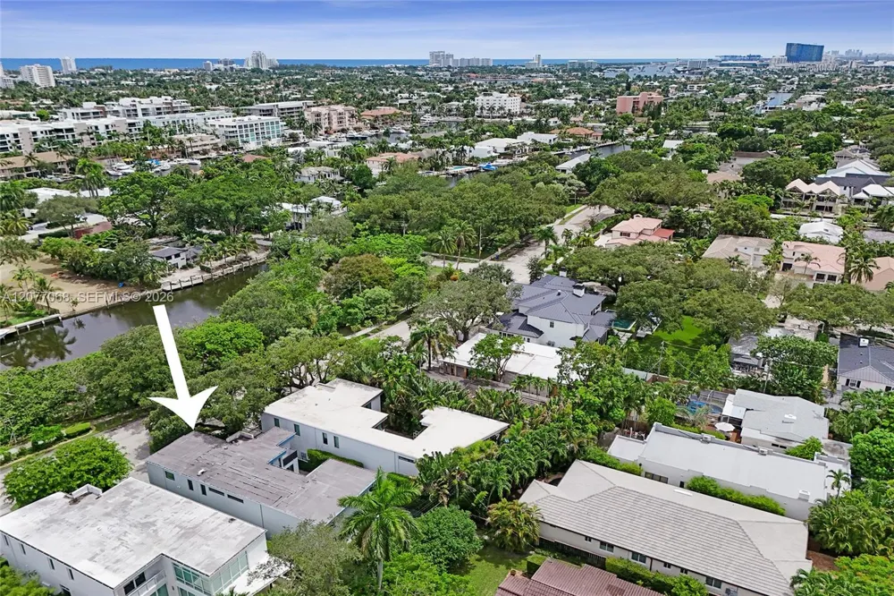 129 Victoria Park Rd Fort Lauderdale, FL 33301