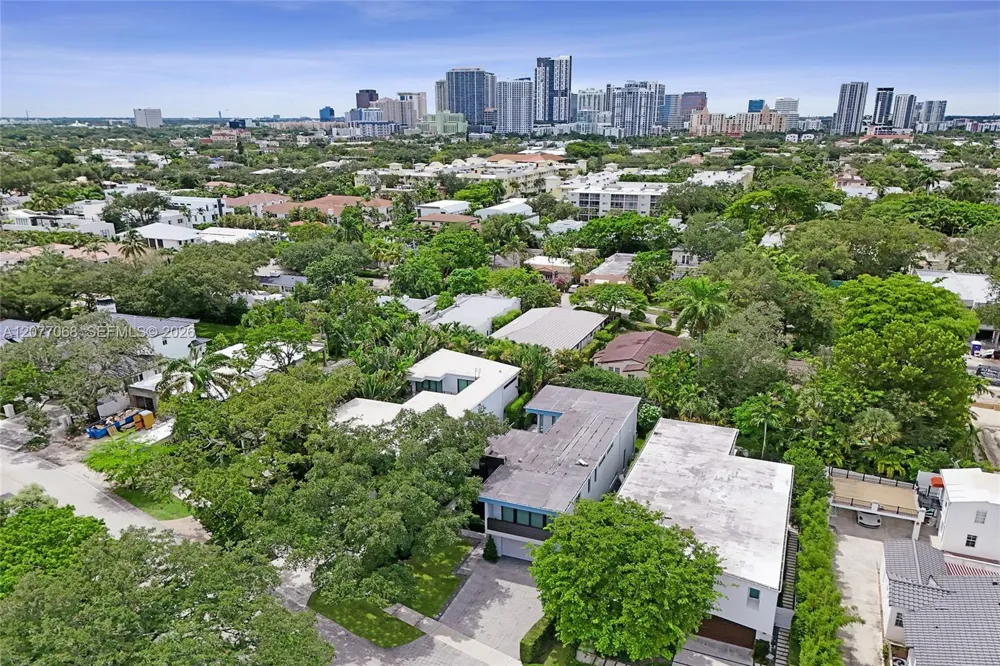 129 Victoria Park Rd Fort Lauderdale, FL 33301