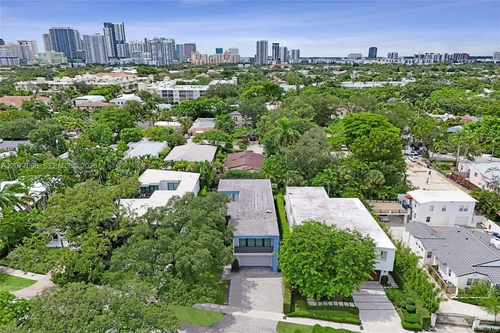 129 Victoria Park Rd Fort Lauderdale, FL 33301