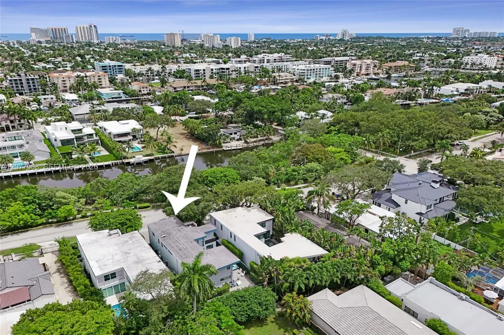 129 Victoria Park Rd Fort Lauderdale, FL 33301