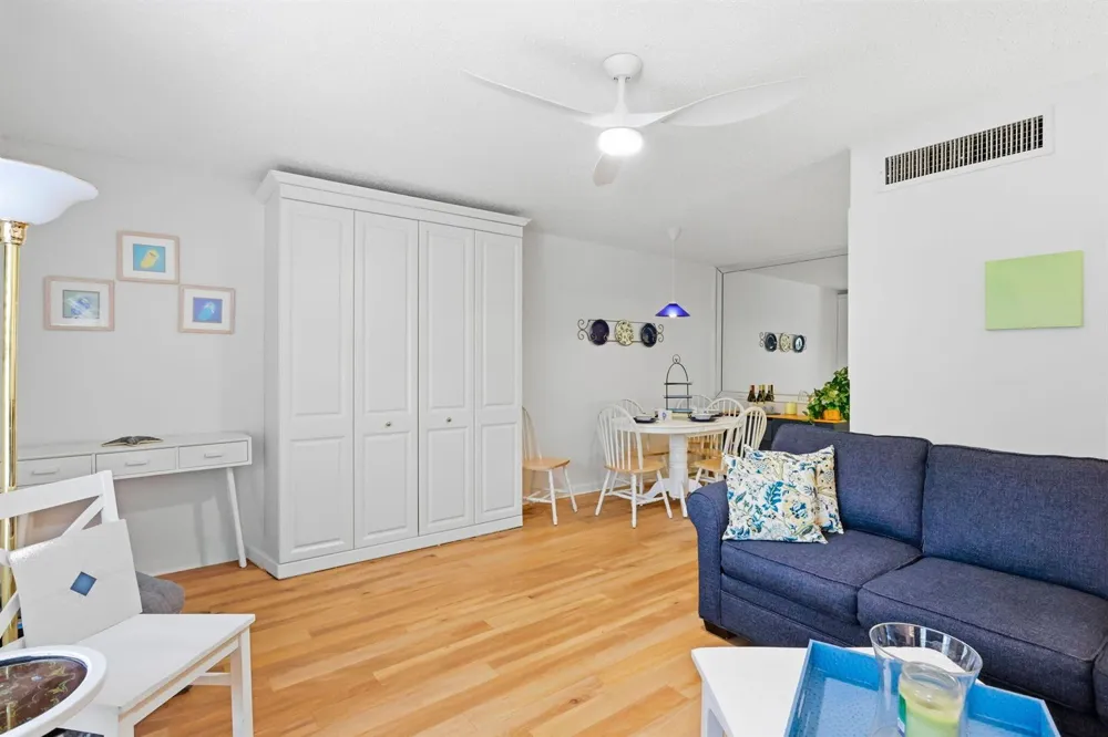 640 SNUG HARBOR DRIVE #F4 Boynton Beach, FL 33435