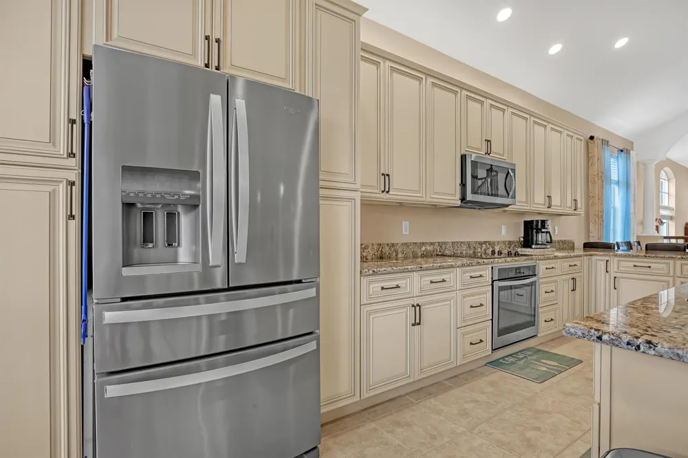 2063 Reston Circle Royal Palm Beach, FL 33411