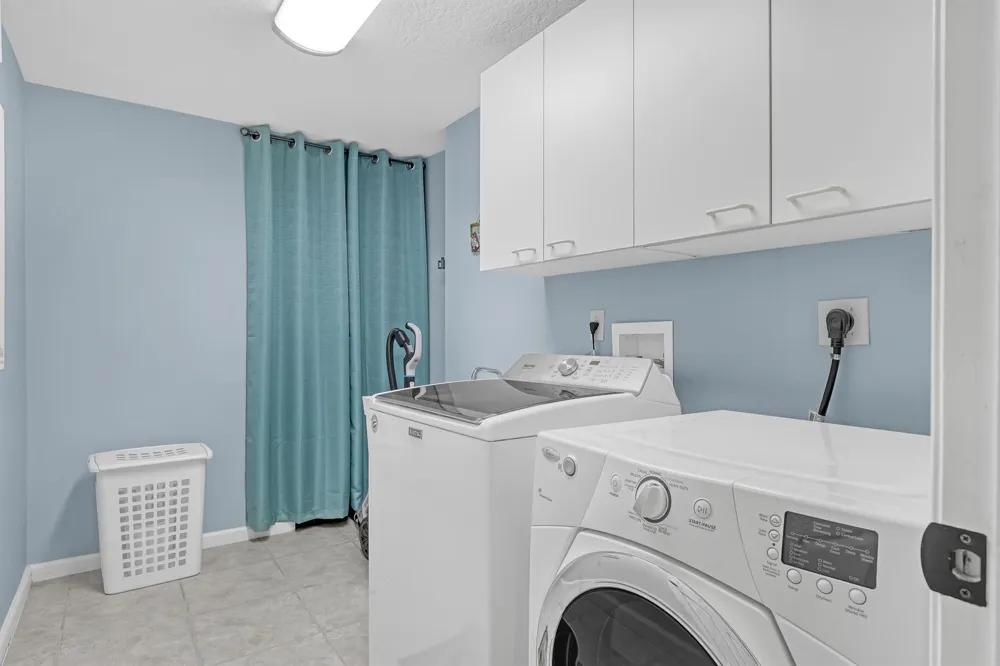 2063 Reston Circle Royal Palm Beach, FL 33411