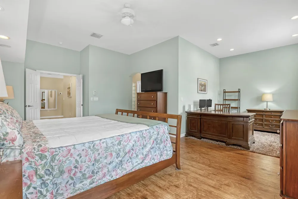 2063 Reston Circle Royal Palm Beach, FL 33411