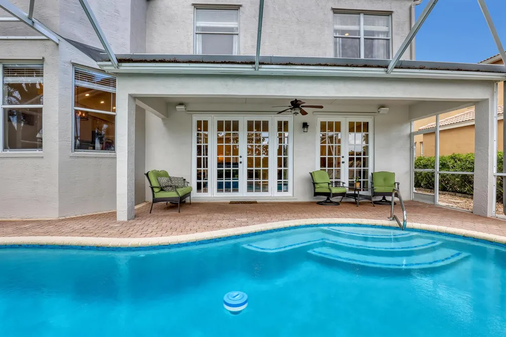 2063 Reston Circle Royal Palm Beach, FL 33411