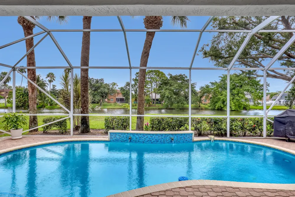 2063 Reston Circle Royal Palm Beach, FL 33411