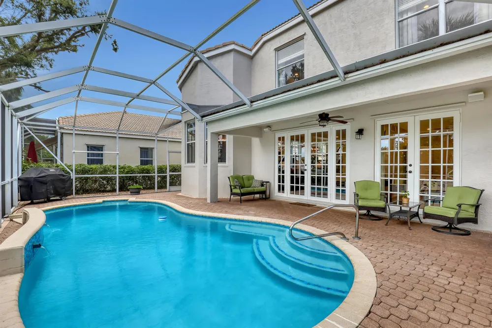 2063 Reston Circle Royal Palm Beach, FL 33411