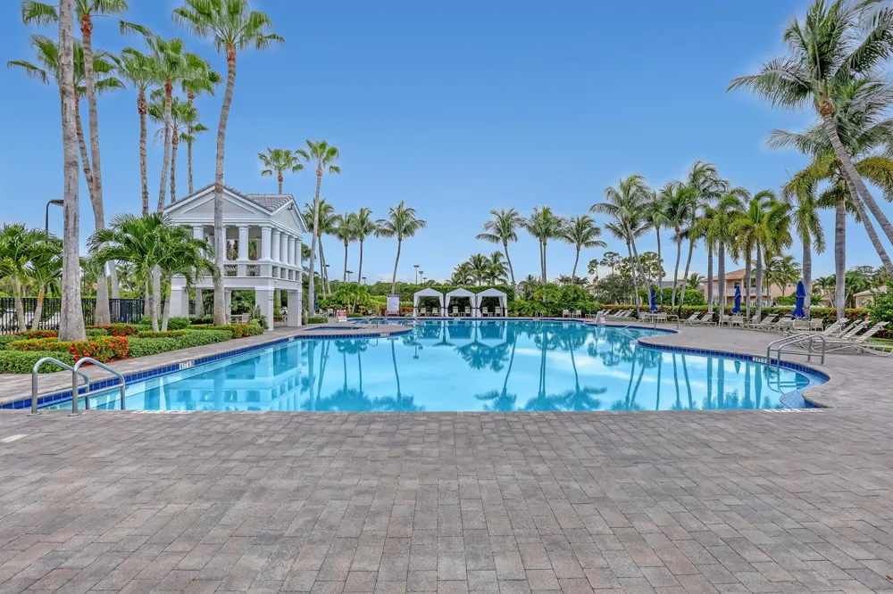 2063 Reston Circle Royal Palm Beach, FL 33411