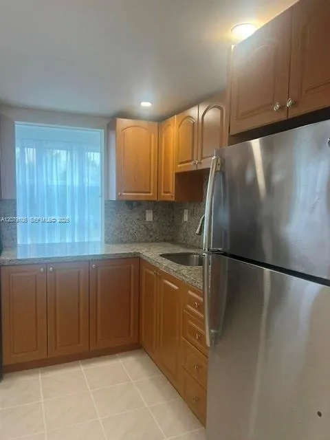 17560 Atlantic Blvd #514 Sunny Isles Beach, FL 33160