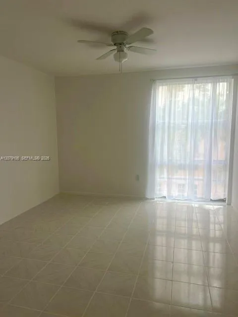 17560 Atlantic Blvd #514 Sunny Isles Beach, FL 33160