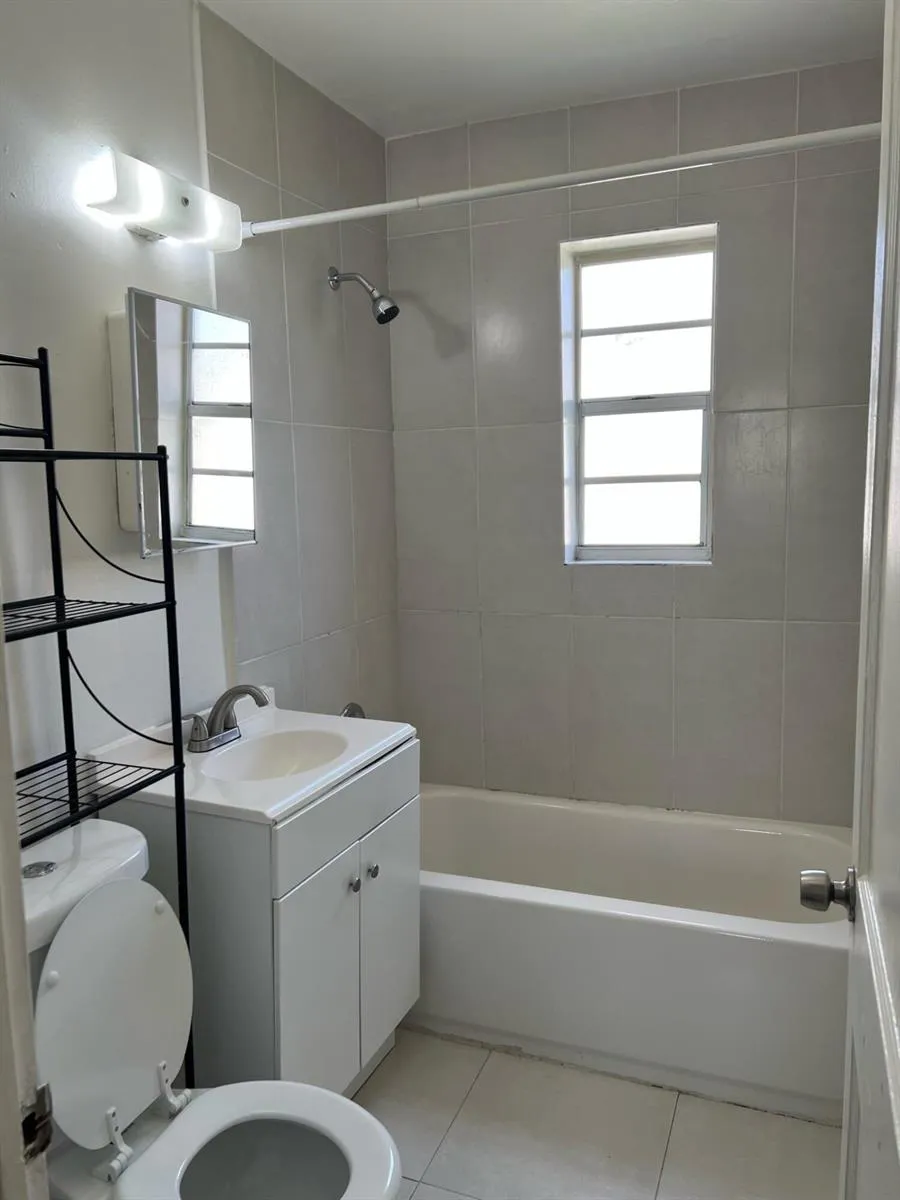 23 Sidonia Avenue #3 Coral Gables, FL 33134