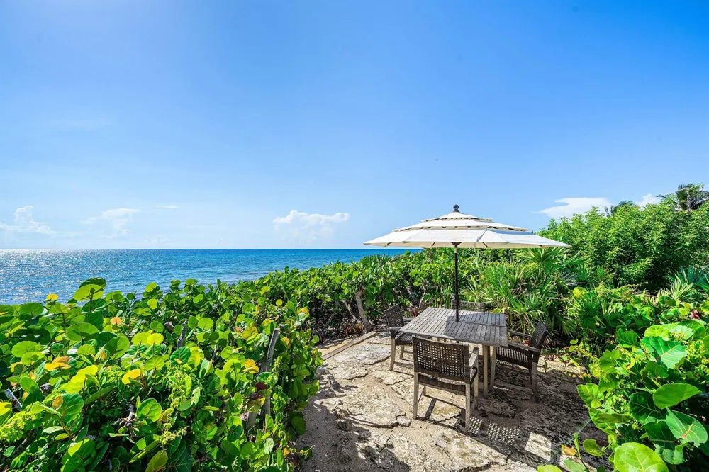 5910 OLD OCEAN BOULEVARD Ocean Ridge, FL 33435