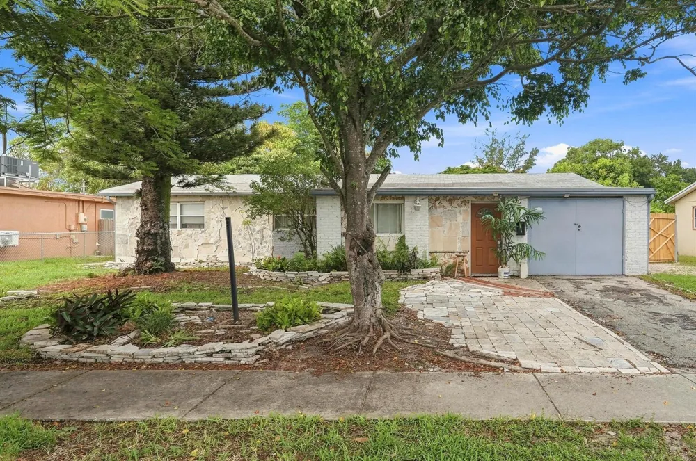 4031 NW 7th Avenue Deerfield Beach, FL 33064