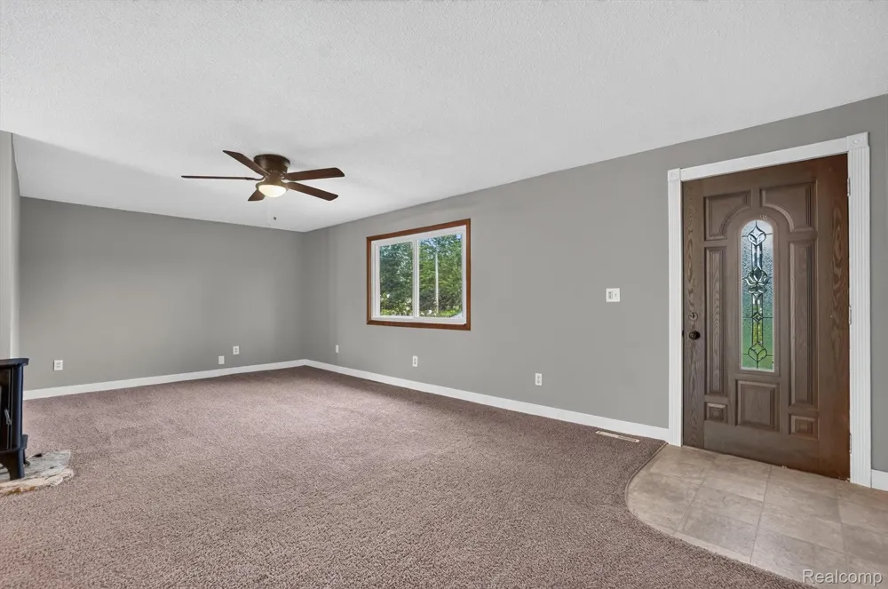 10977 Maple Road Birch Run Township, MI 48415