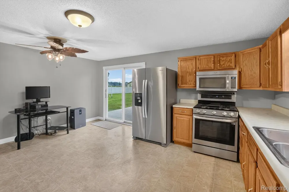 10977 Maple Road Birch Run Township, MI 48415