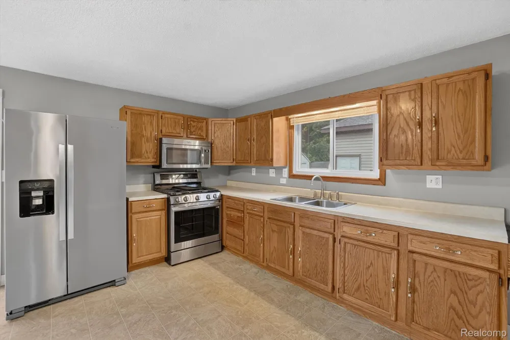 10977 Maple Road Birch Run Township, MI 48415