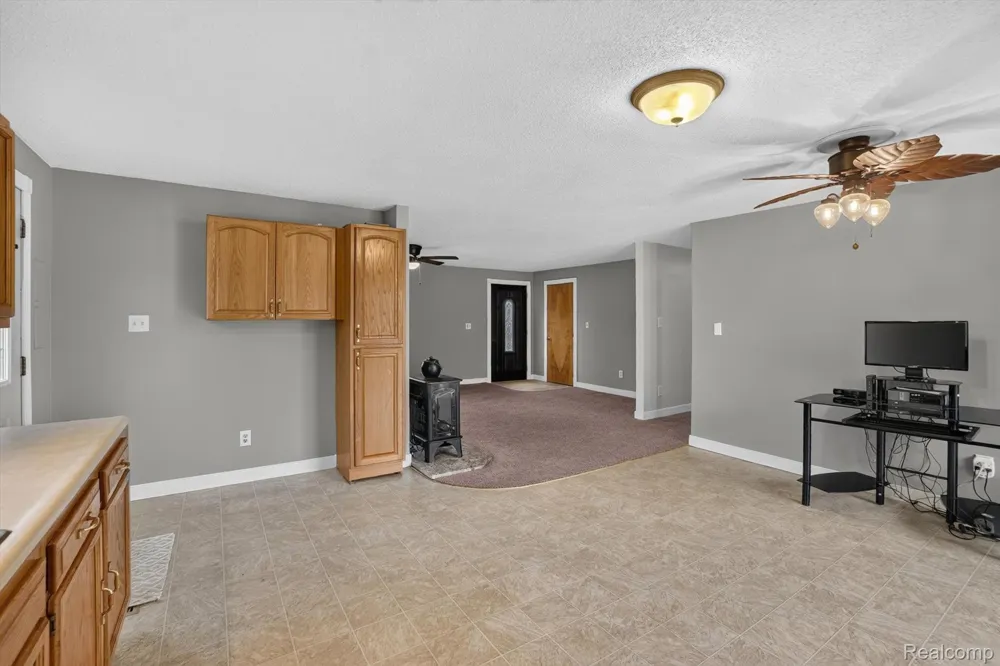 10977 Maple Road Birch Run Township, MI 48415