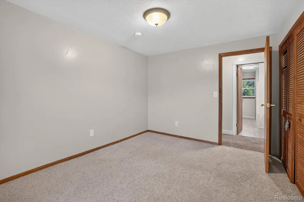 10977 Maple Road Birch Run Township, MI 48415