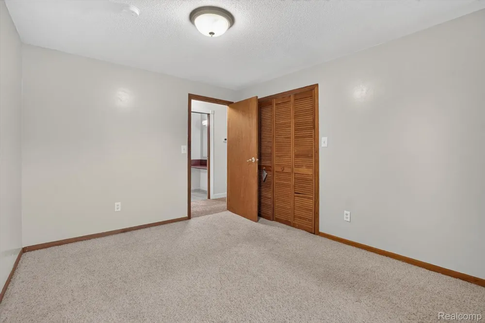 10977 Maple Road Birch Run Township, MI 48415