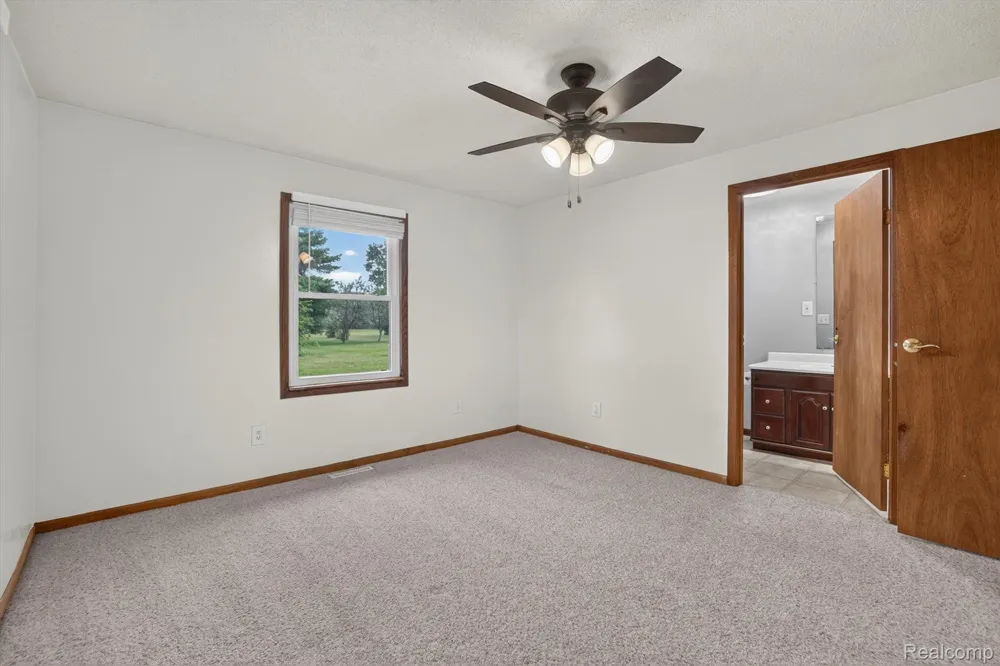 10977 Maple Road Birch Run Township, MI 48415