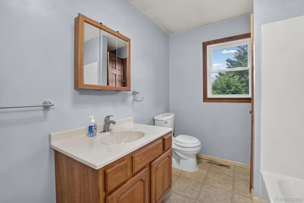 10977 Maple Road Birch Run Township, MI 48415