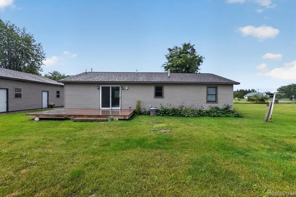 10977 Maple Road Birch Run Township, MI 48415