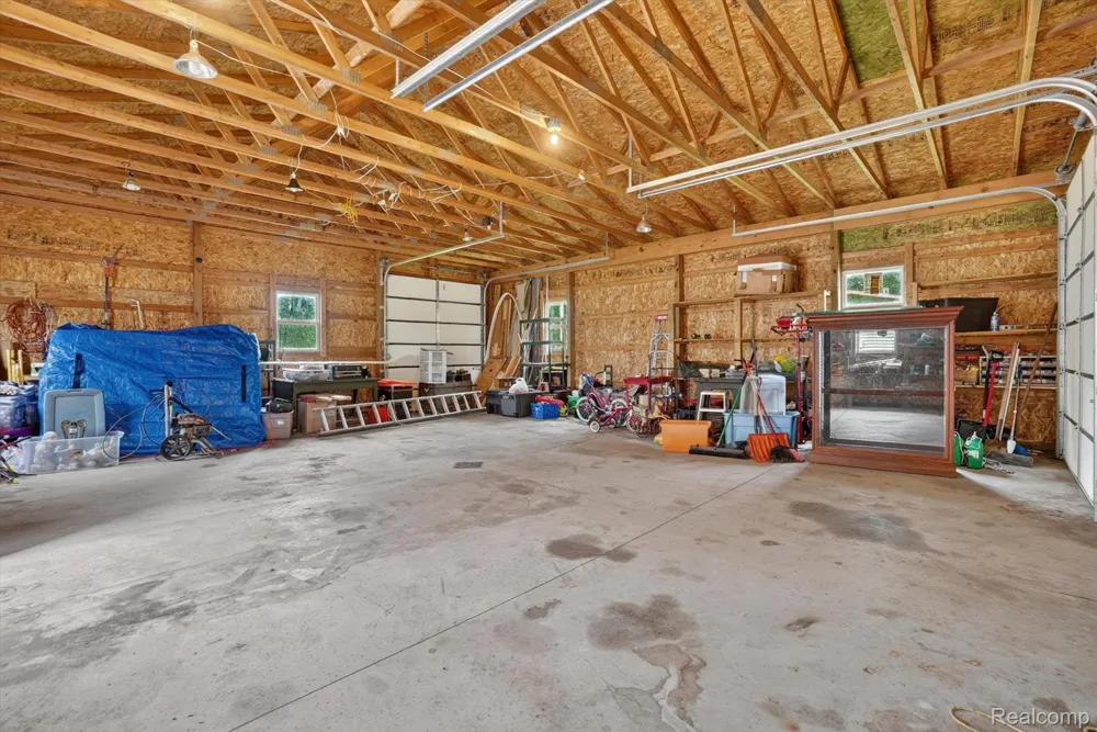 10977 Maple Road Birch Run Township, MI 48415