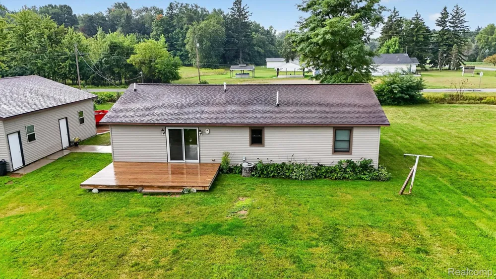 10977 Maple Road Birch Run Township, MI 48415