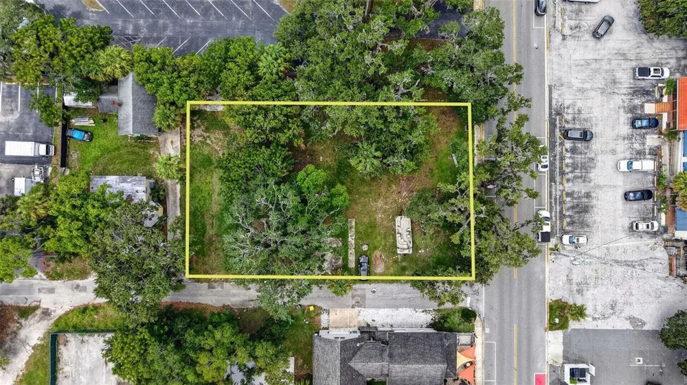 703 W MAGNOLIA STREET Leesburg, FL 34748