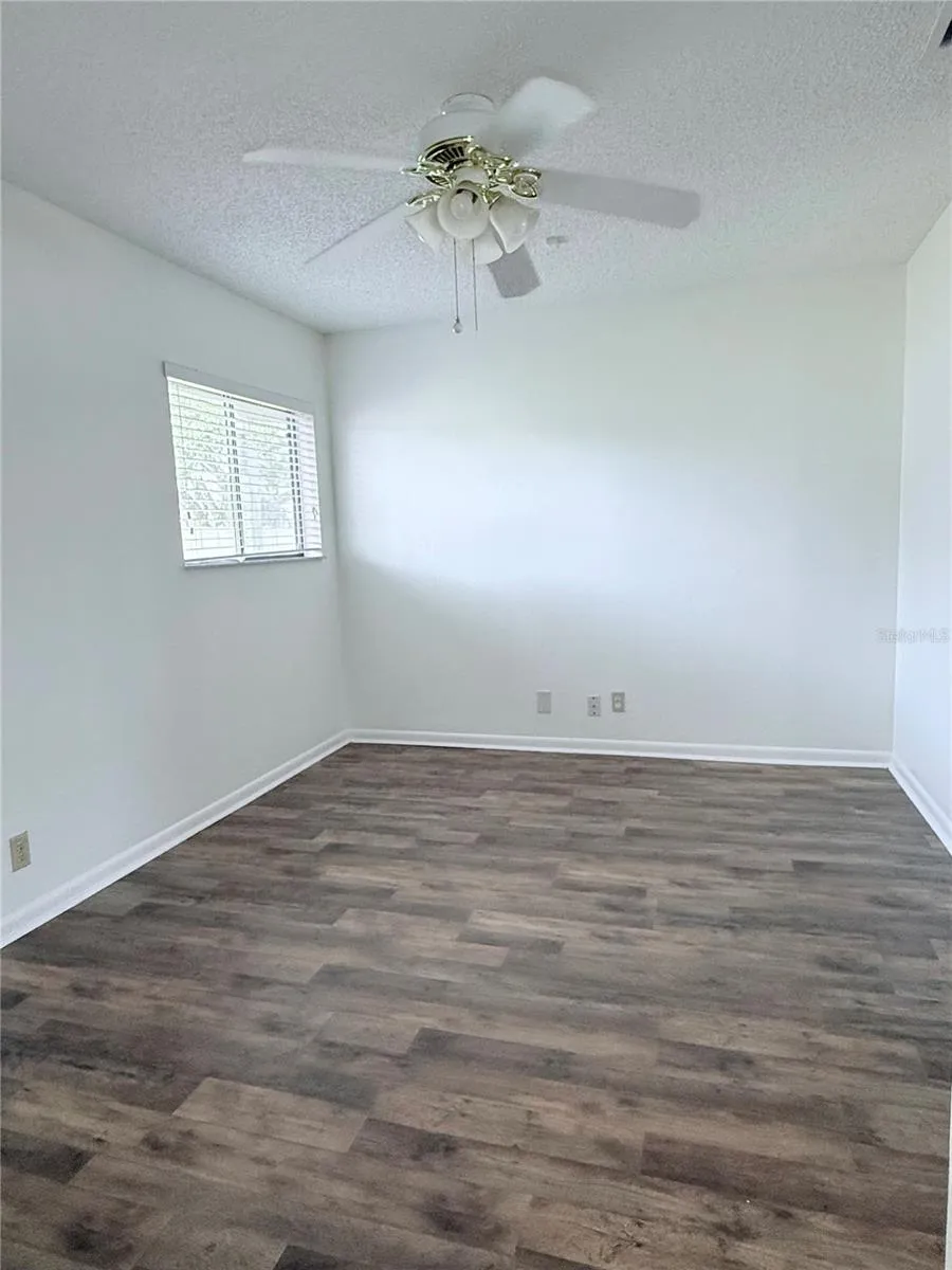 8608 LAKE ISLE DRIVE Temple Terrace, FL 33637