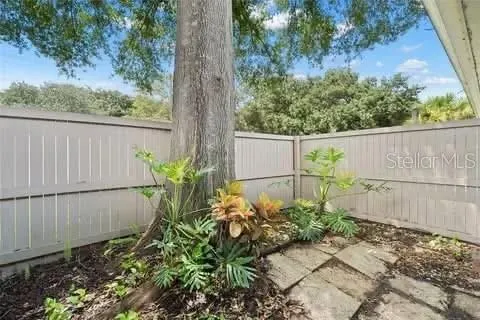 8608 LAKE ISLE DRIVE Temple Terrace, FL 33637