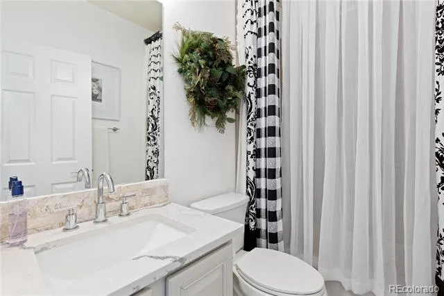 9519 Nile Way Arvada, CO 80007