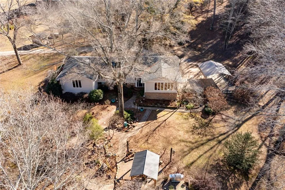 8277 Buchanan Highway Dallas, GA 30157