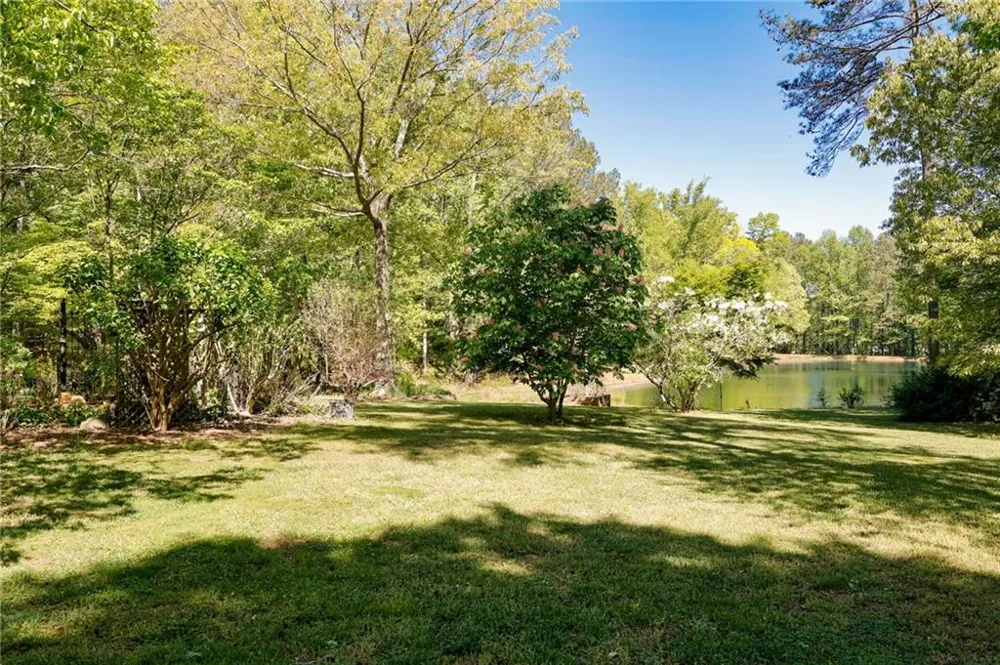 8277 Buchanan Highway Dallas, GA 30157