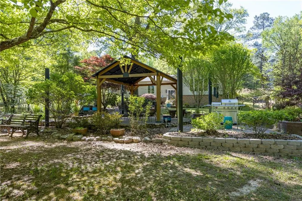 8277 Buchanan Highway Dallas, GA 30157
