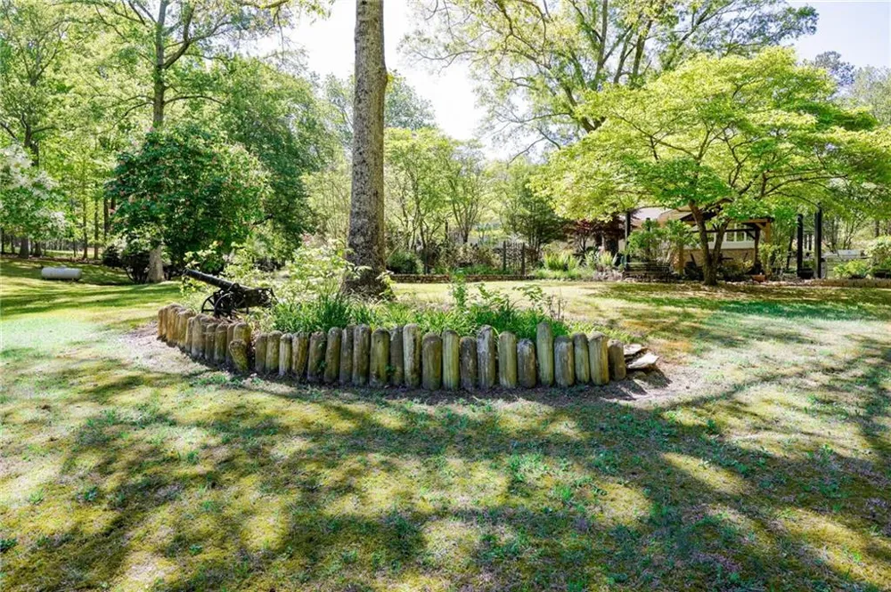 8277 Buchanan Highway Dallas, GA 30157