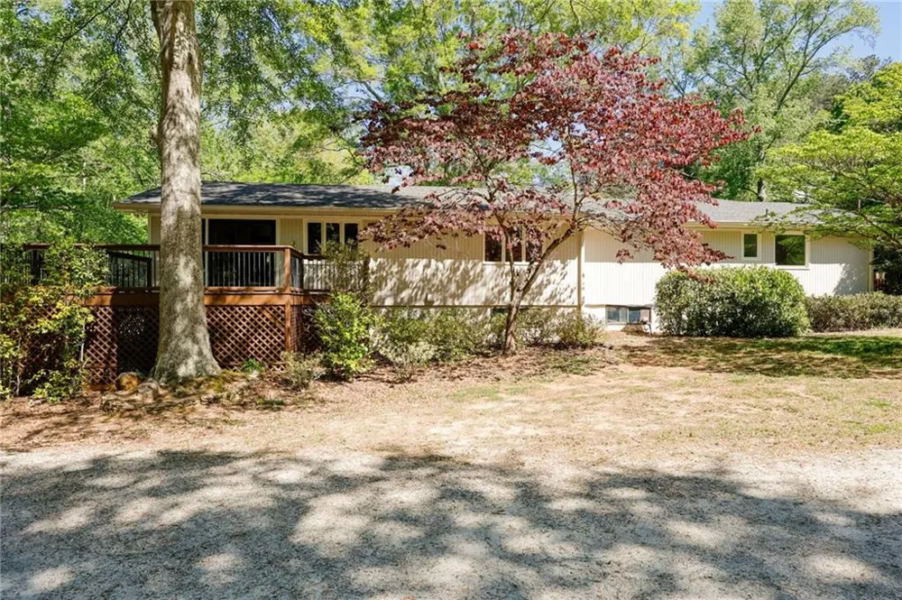 8277 Buchanan Highway Dallas, GA 30157