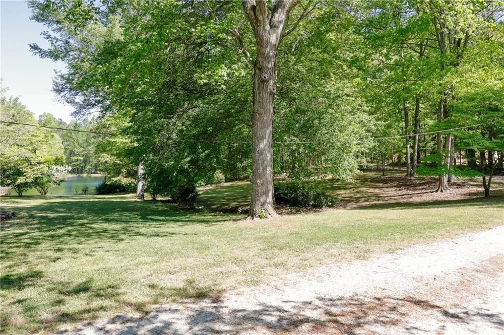 8277 Buchanan Highway Dallas, GA 30157