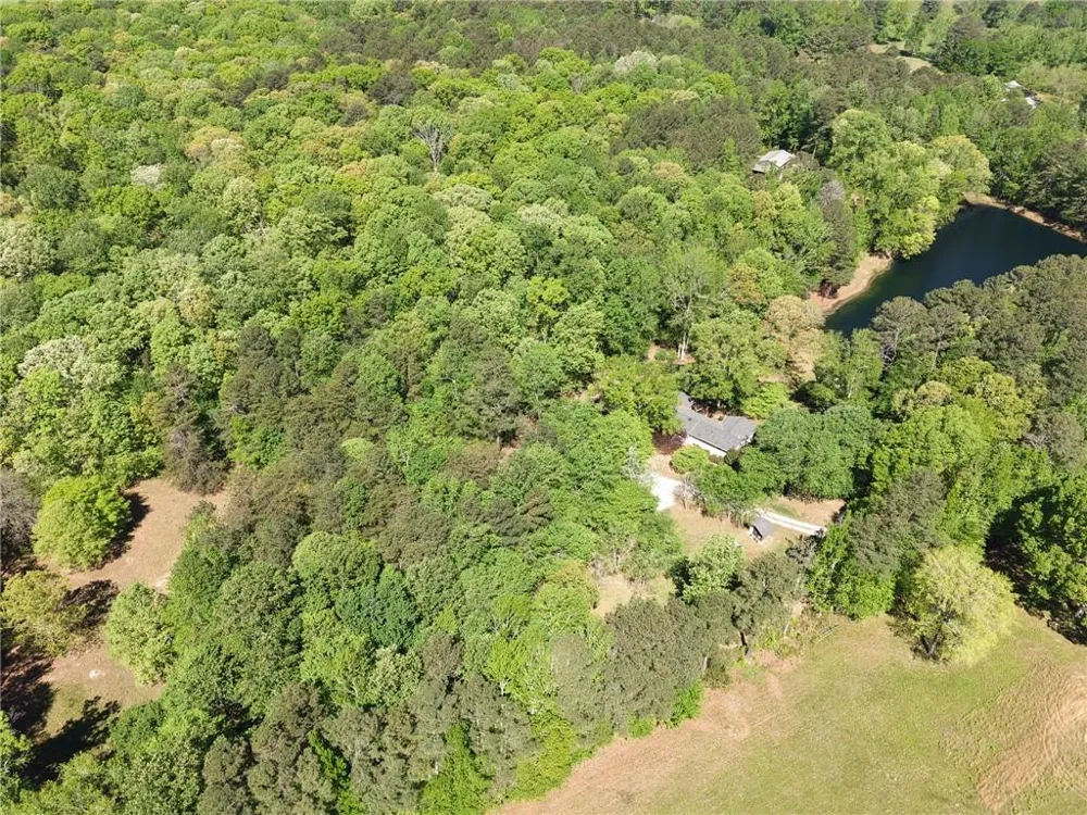 8277 Buchanan Highway Dallas, GA 30157