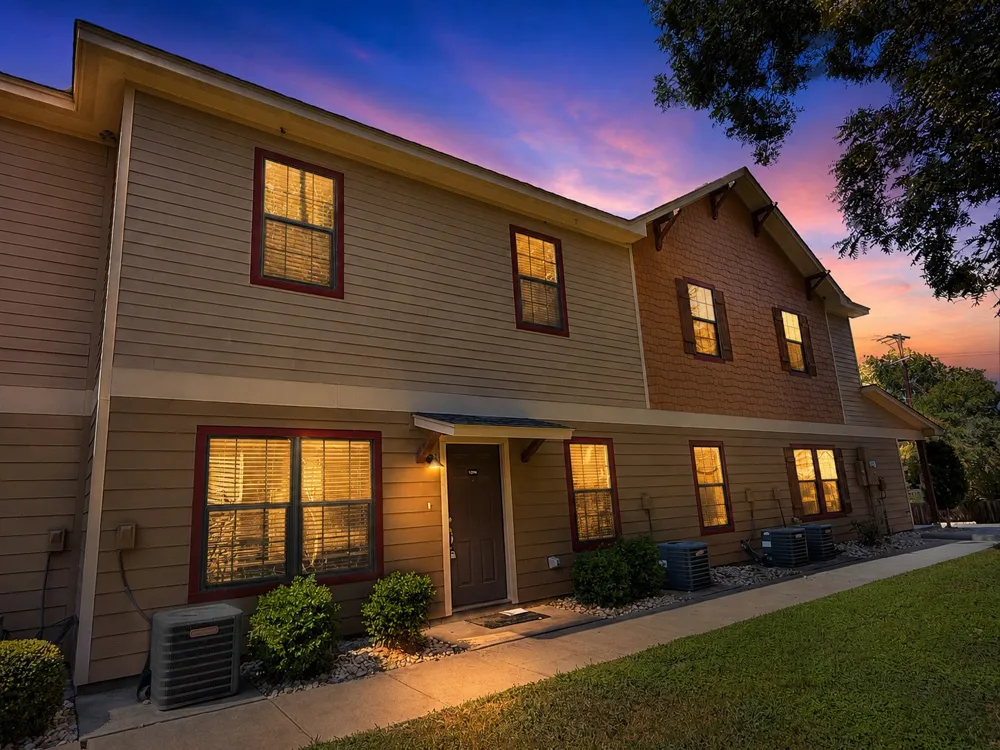 2410 S 2nd Street #1374 Waco, TX 76706