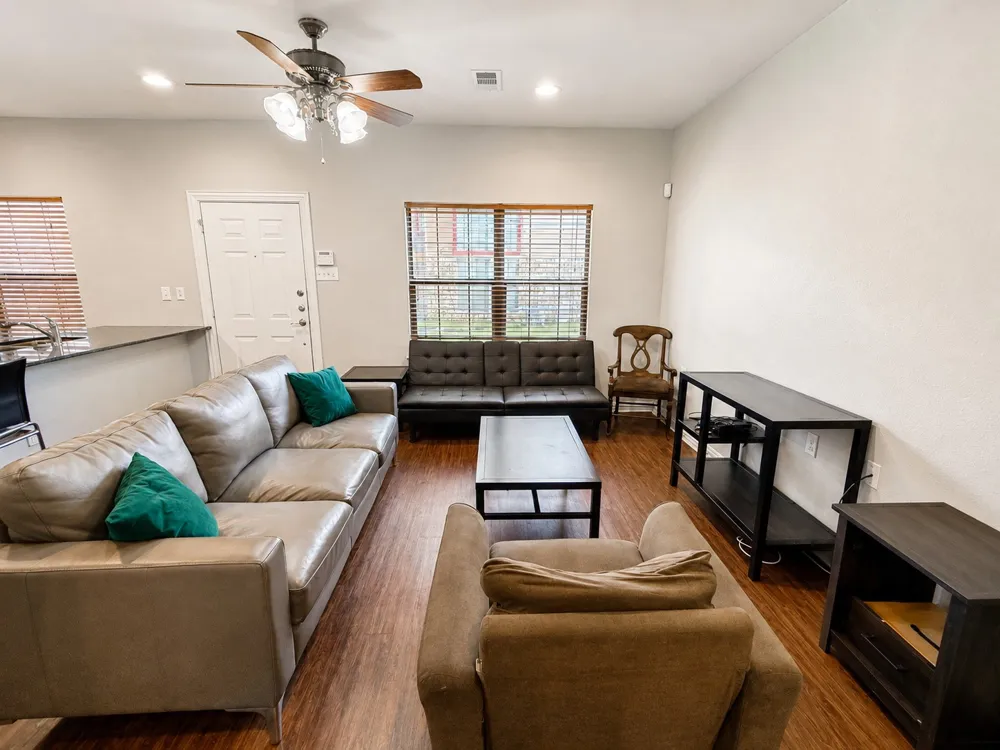 2410 S 2nd Street #1374 Waco, TX 76706