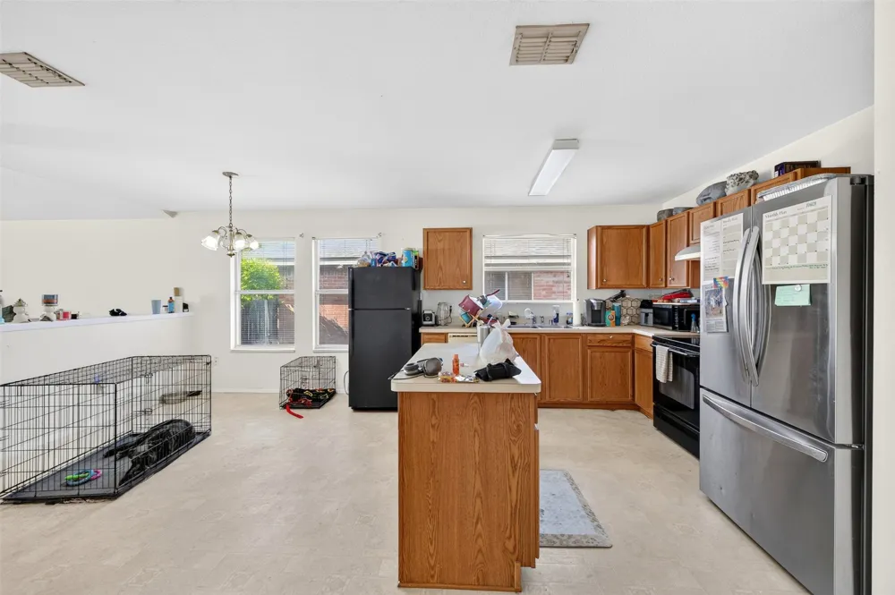 6833 Rondo Drive Dallas, TX 75241