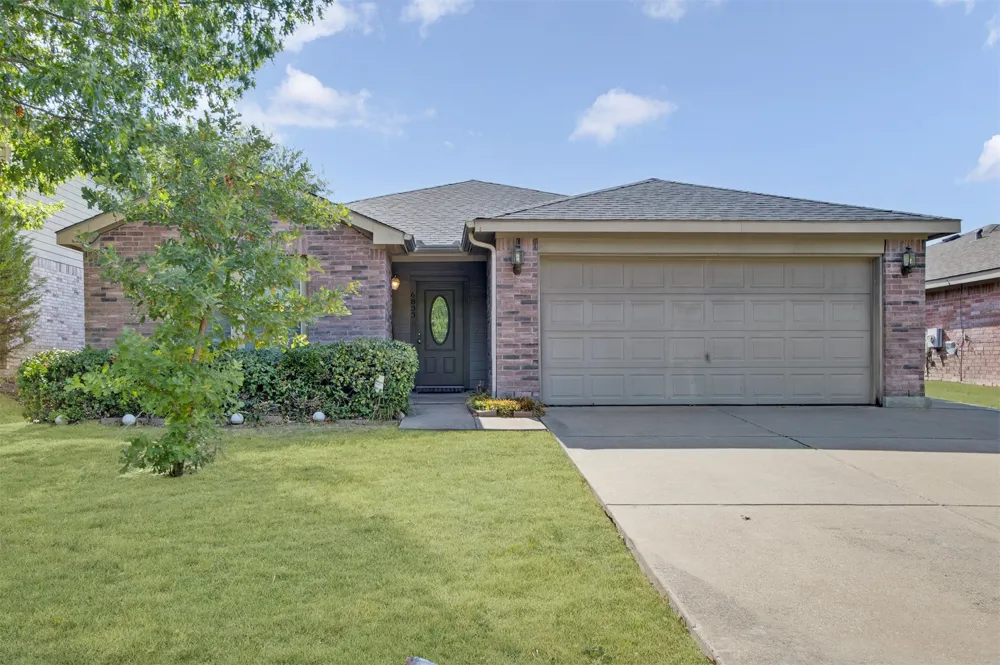 6833 Rondo Drive Dallas, TX 75241