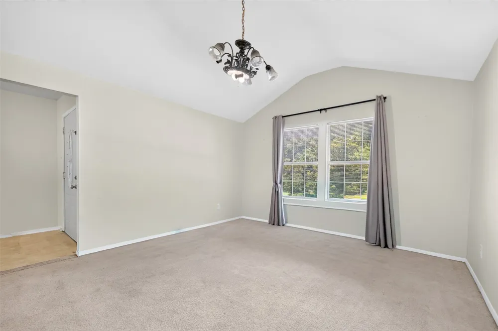 6833 Rondo Drive Dallas, TX 75241