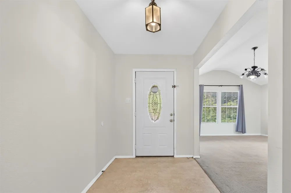6833 Rondo Drive Dallas, TX 75241