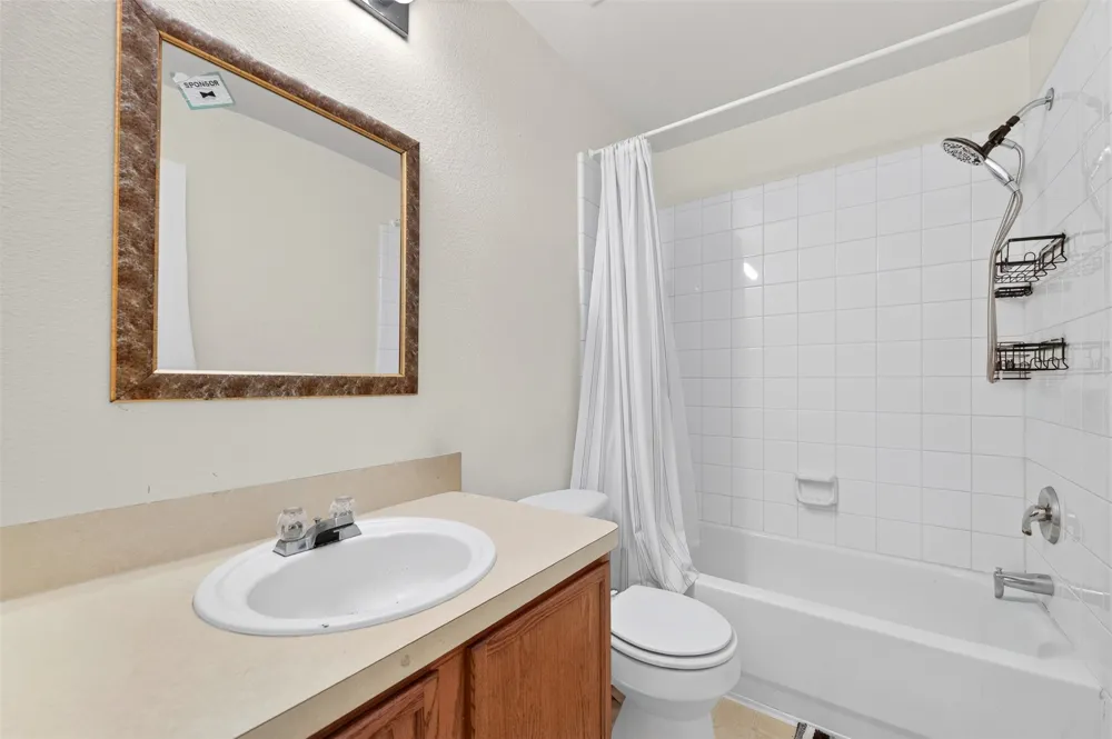 6833 Rondo Drive Dallas, TX 75241