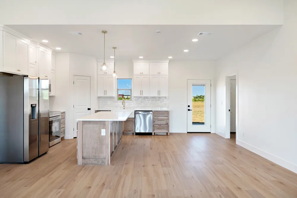 225 Private Road 33083 Sumner, TX 75486